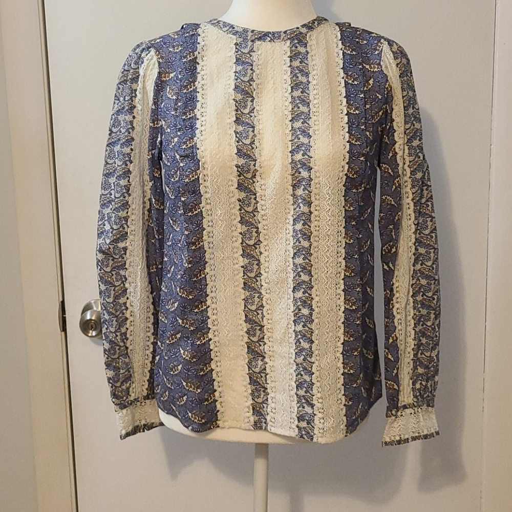 La Vie Woodblock Lily Lace Top